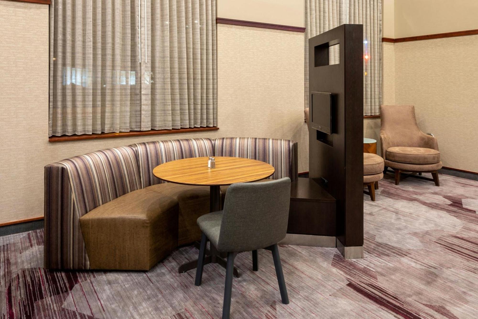 Courtyard Rochester Mayo Clinic Area/Saint Marys Extérieur photo